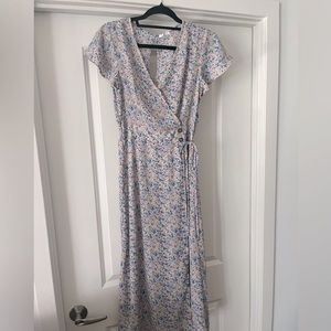 EUC Sienna Sky Floral Midi Dress